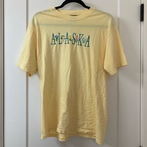 Vintage Alaska Embroidered Tshirt Flowers Yellow Sz M
